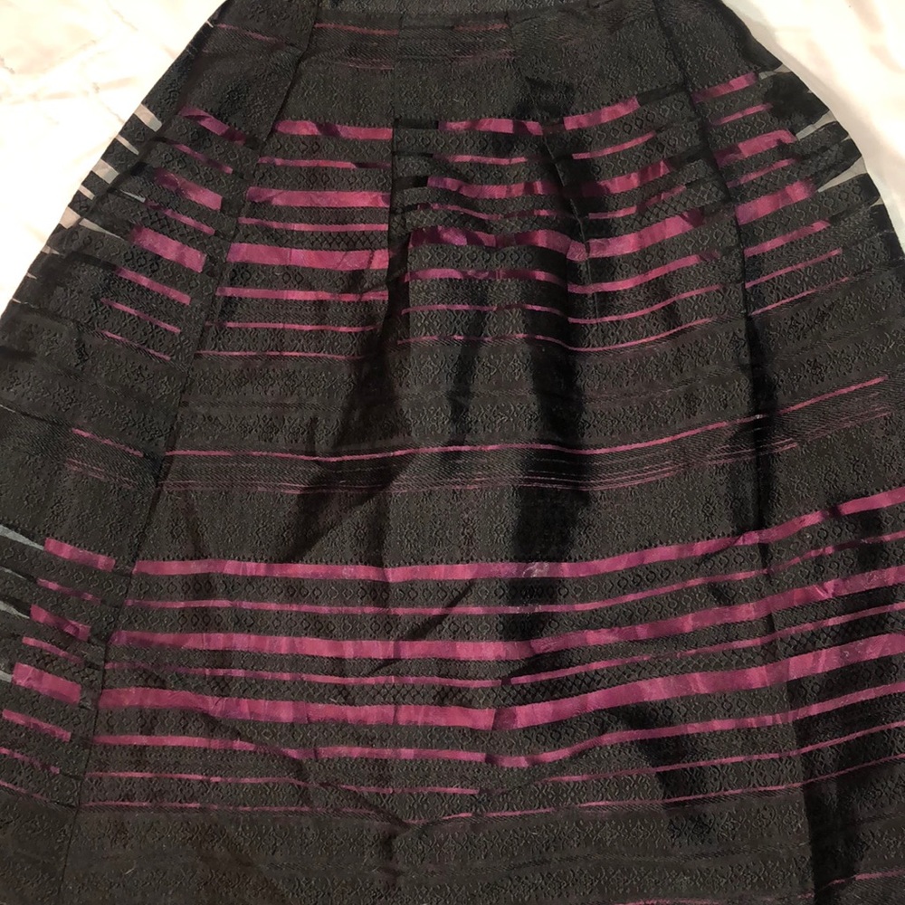 Woman’s mid skirt, never worn